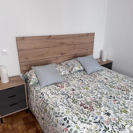 Acogedor Apartamento Con Vistas A La Catedral Y Parking Oviedo Bagian luar foto