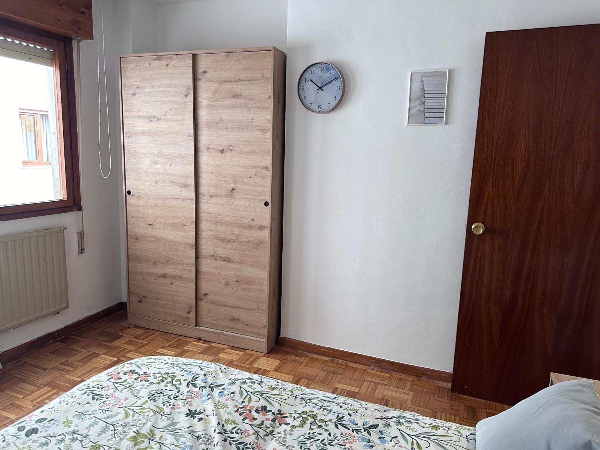 Acogedor Apartamento Con Vistas A La Catedral Y Parking Oviedo Bagian luar foto