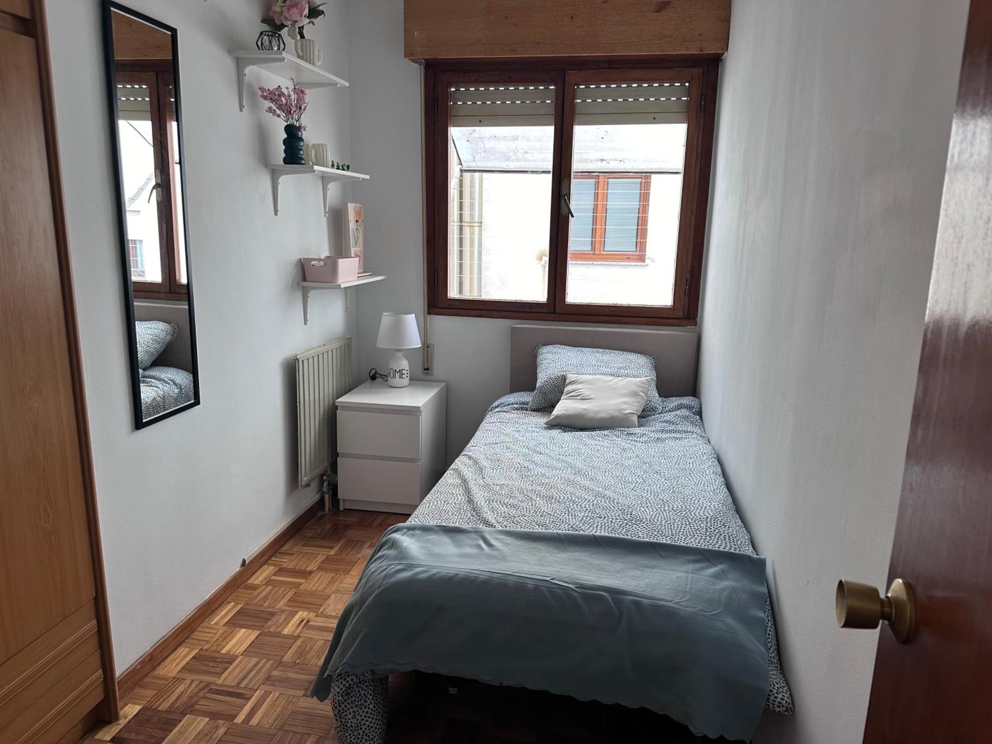 Acogedor Apartamento Con Vistas A La Catedral Y Parking Oviedo Bagian luar foto