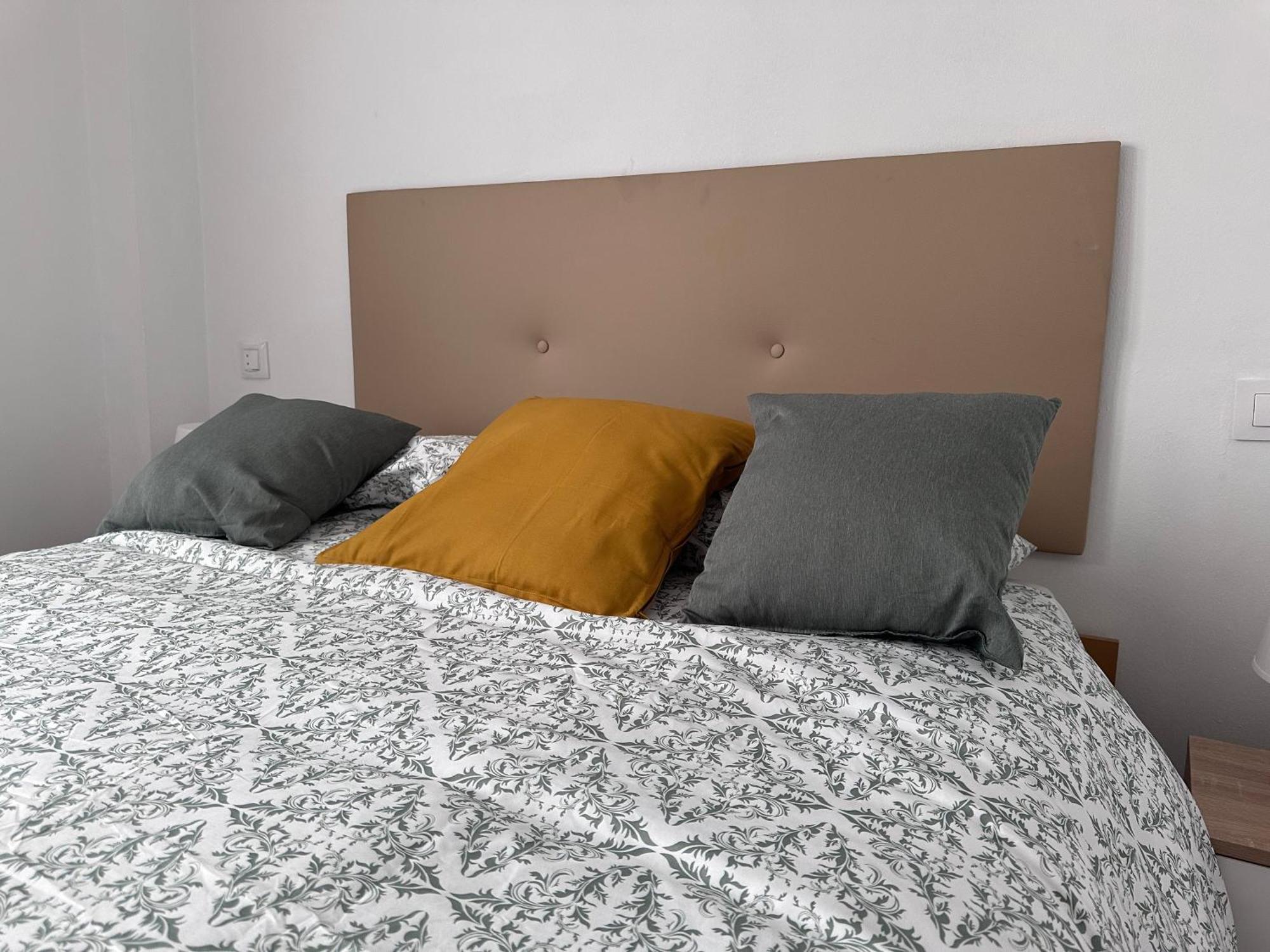 Acogedor Apartamento Con Vistas A La Catedral Y Parking Oviedo Bagian luar foto