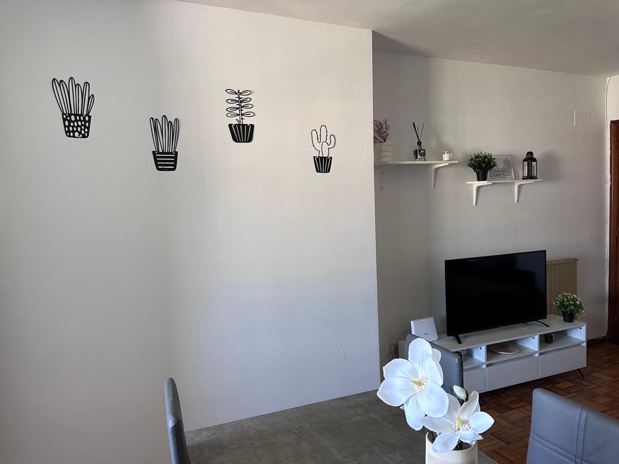 Acogedor Apartamento Con Vistas A La Catedral Y Parking Oviedo Bagian luar foto