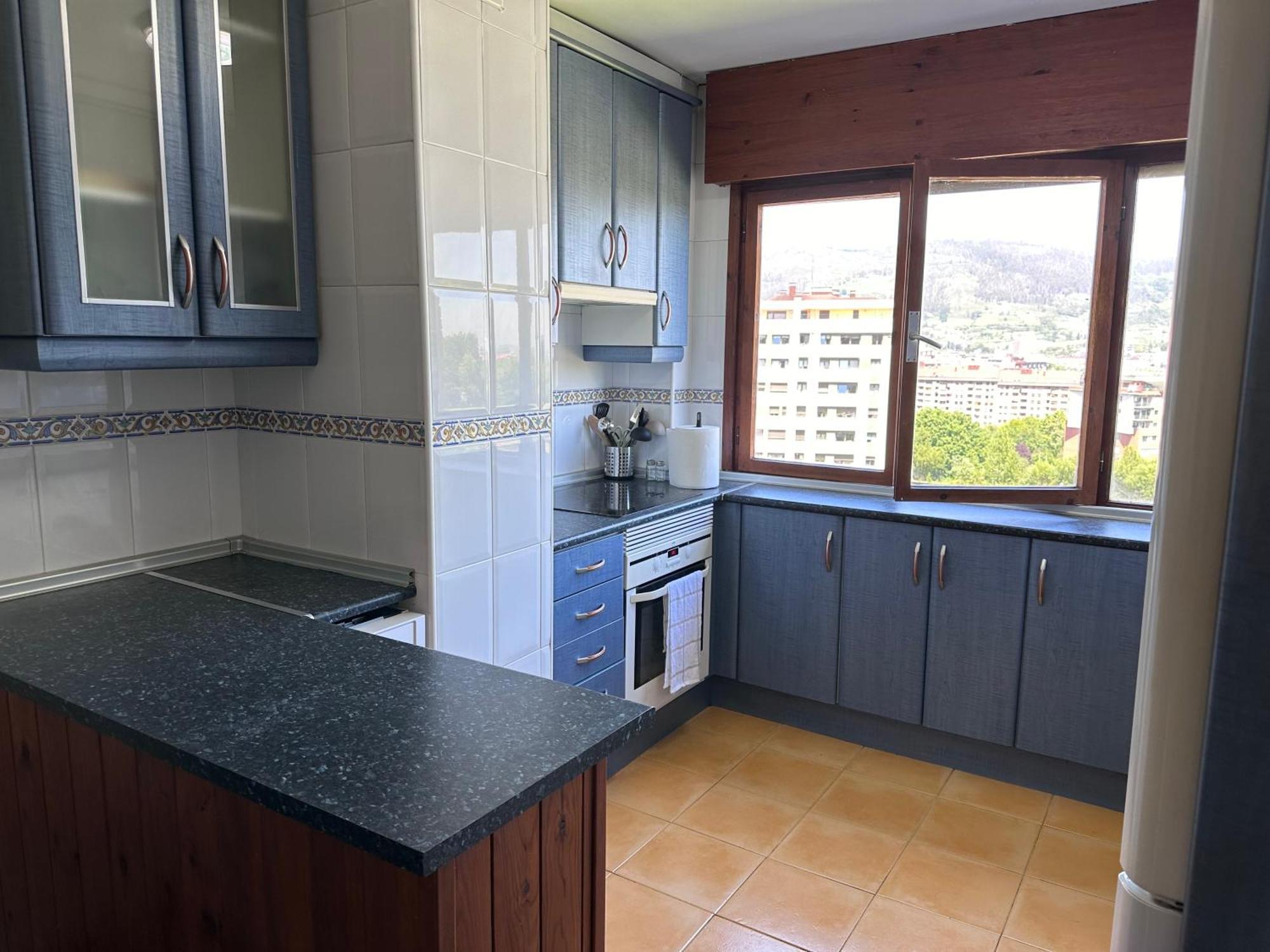 Acogedor Apartamento Con Vistas A La Catedral Y Parking Oviedo Bagian luar foto