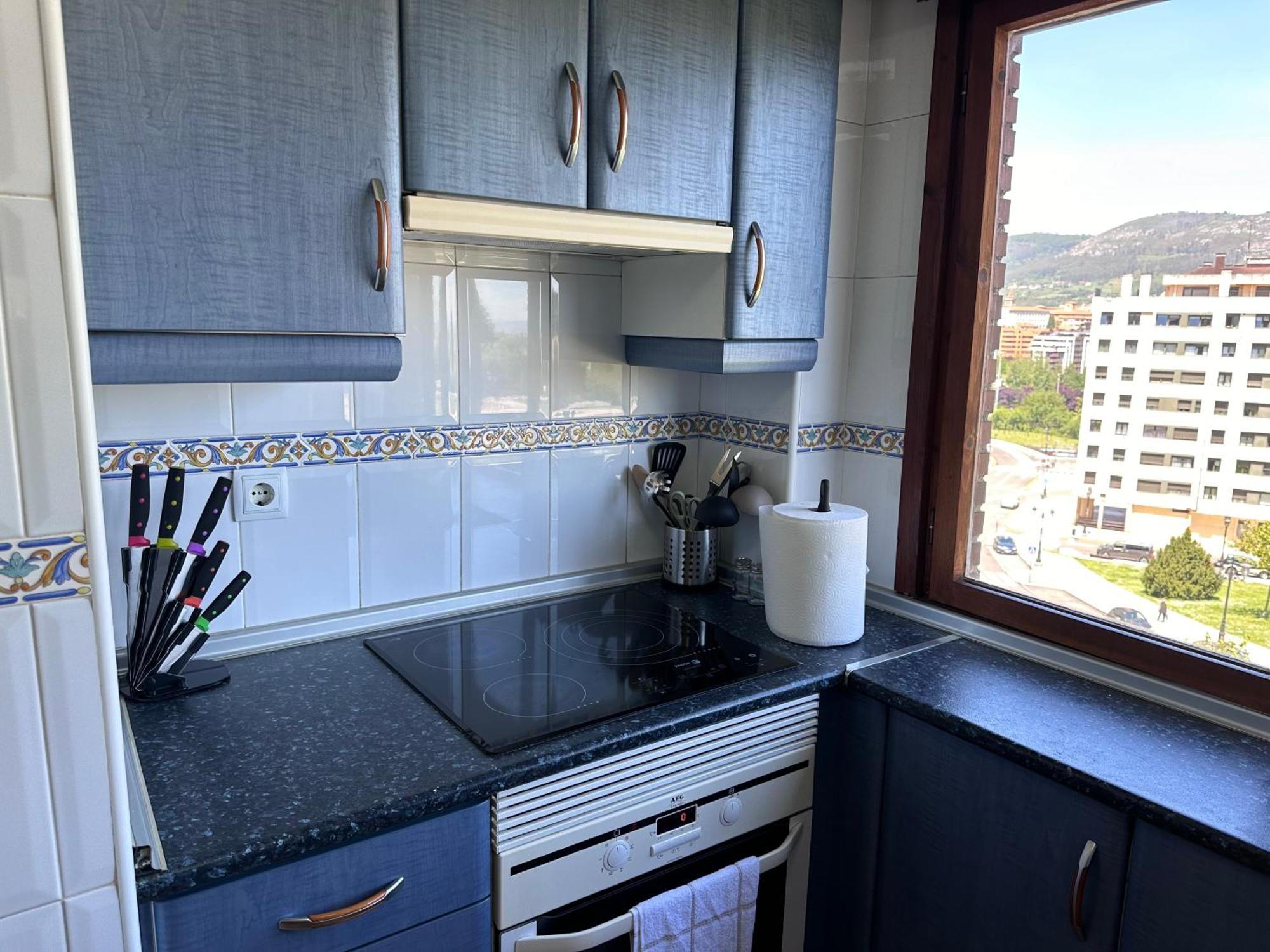Acogedor Apartamento Con Vistas A La Catedral Y Parking Oviedo Bagian luar foto